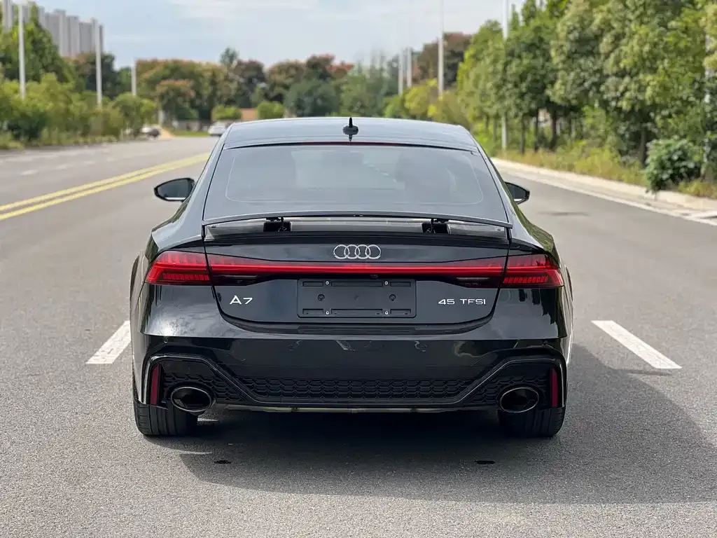 Audi A7 — фото 6