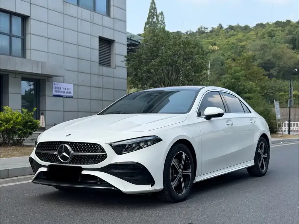 Mercedes-Benz A-Class — фото 1