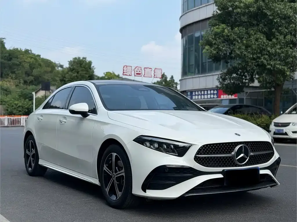 Mercedes-Benz A-Class — фото 4