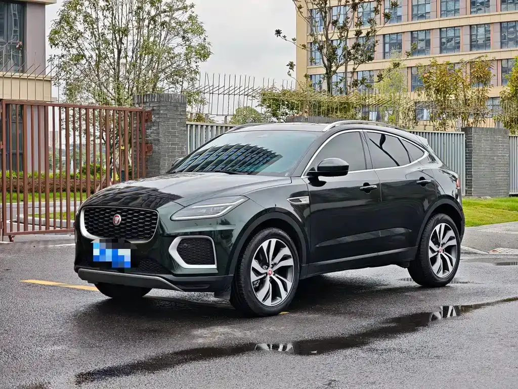Jaguar E-PACE — фото 1