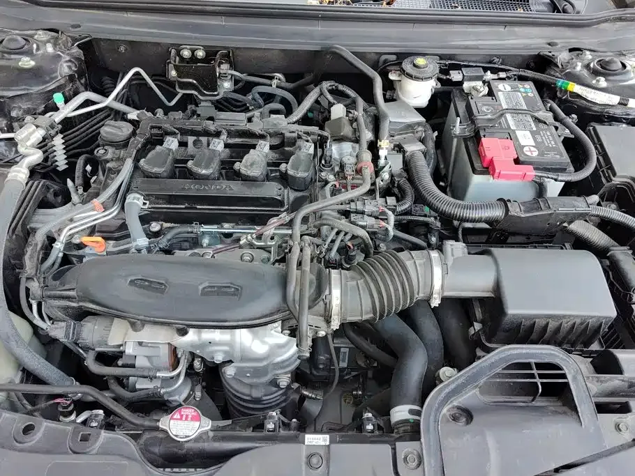 Honda Accord — фото 10