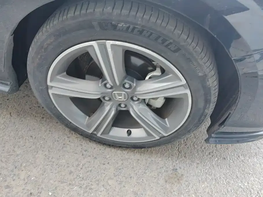 Honda Accord — фото 4