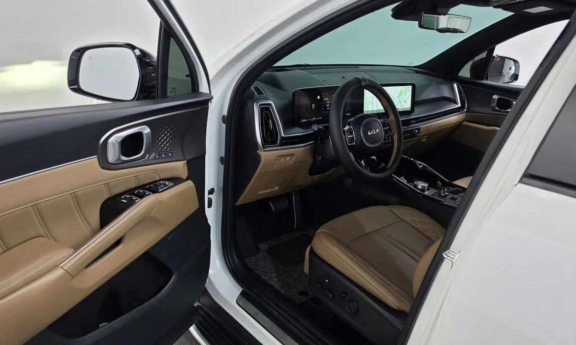 Kia Sorento — фото 8