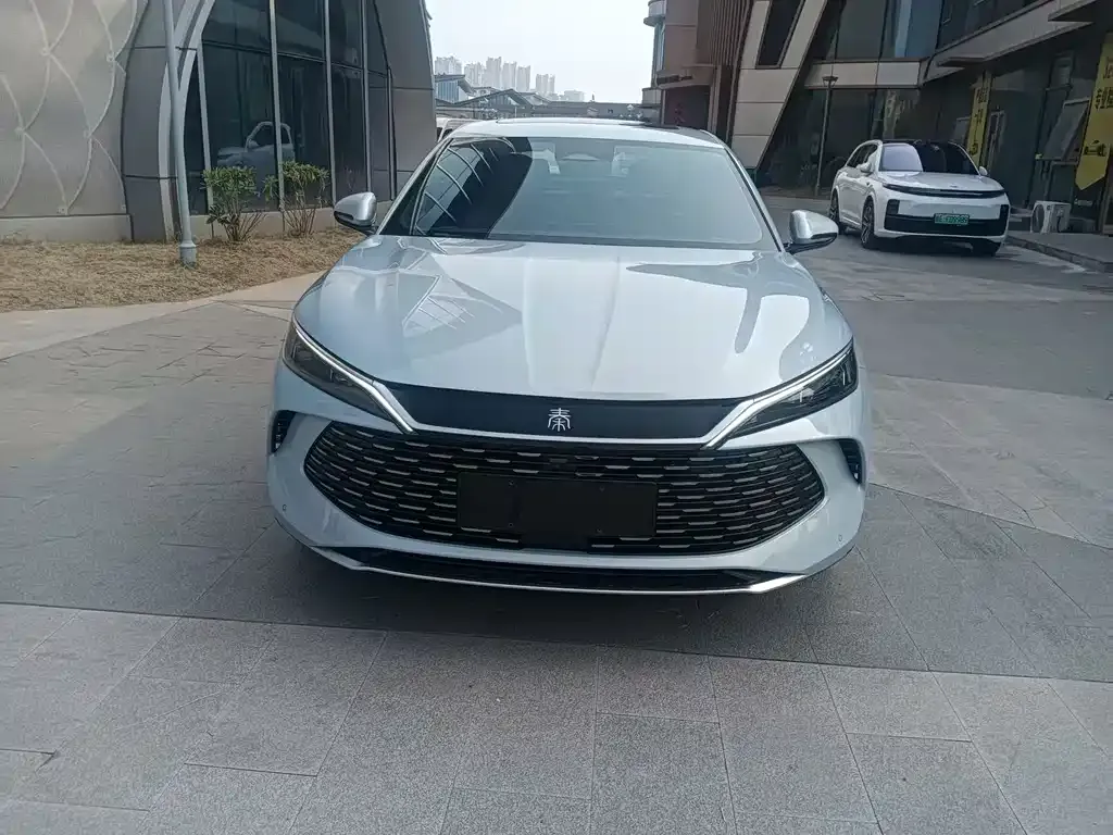 BYD Qin L — фото 6