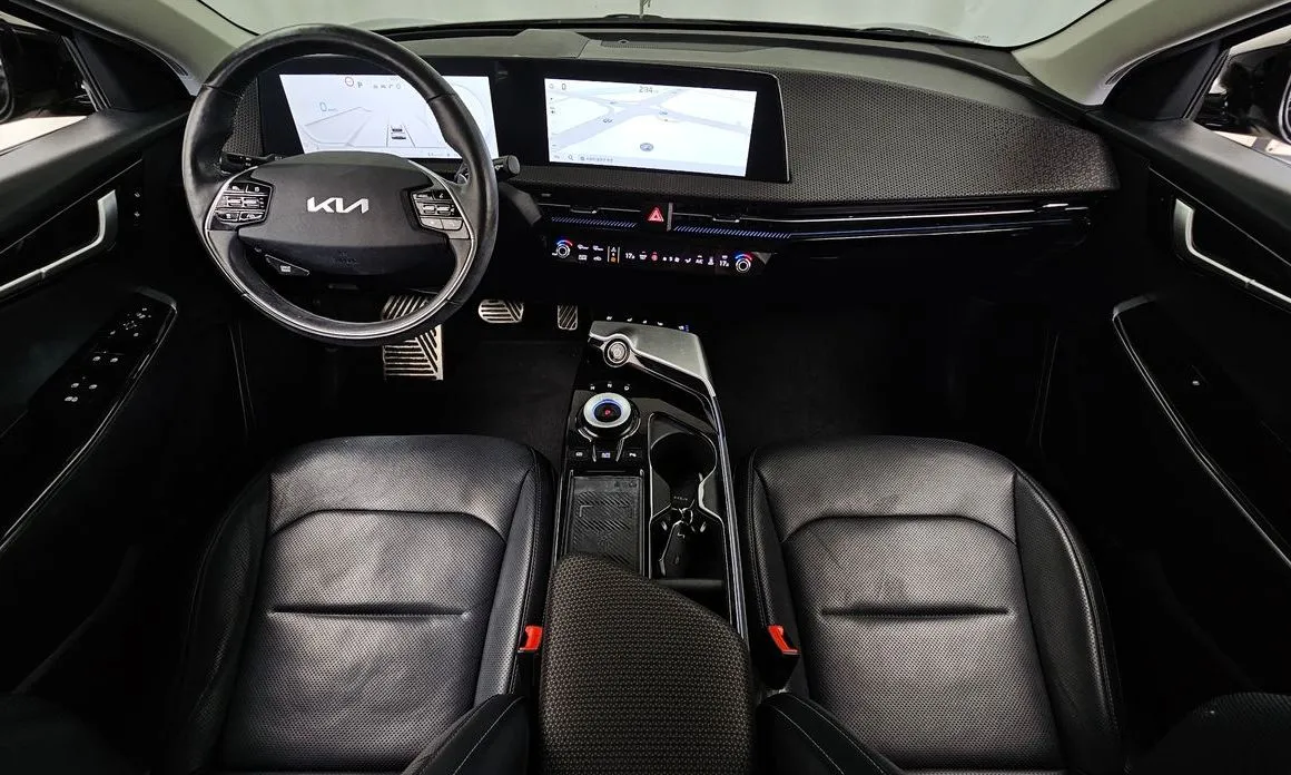 Kia EV6 — фото 8