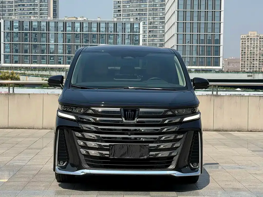 Toyota Vellfire — фото 4