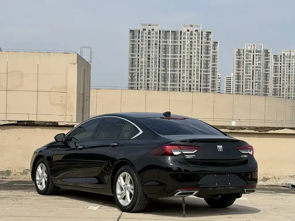 Buick Regal — фото 2