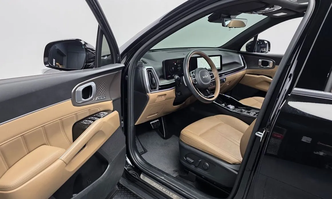 Kia Sorento — фото 7