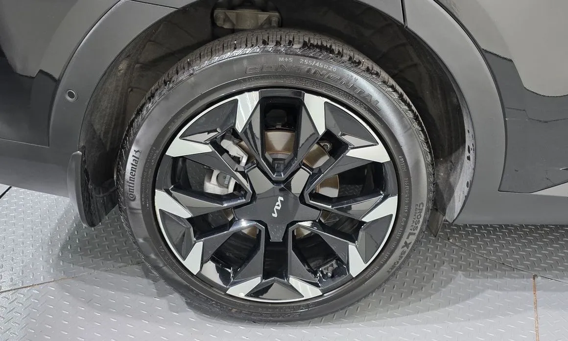 Kia Sorento — фото 8