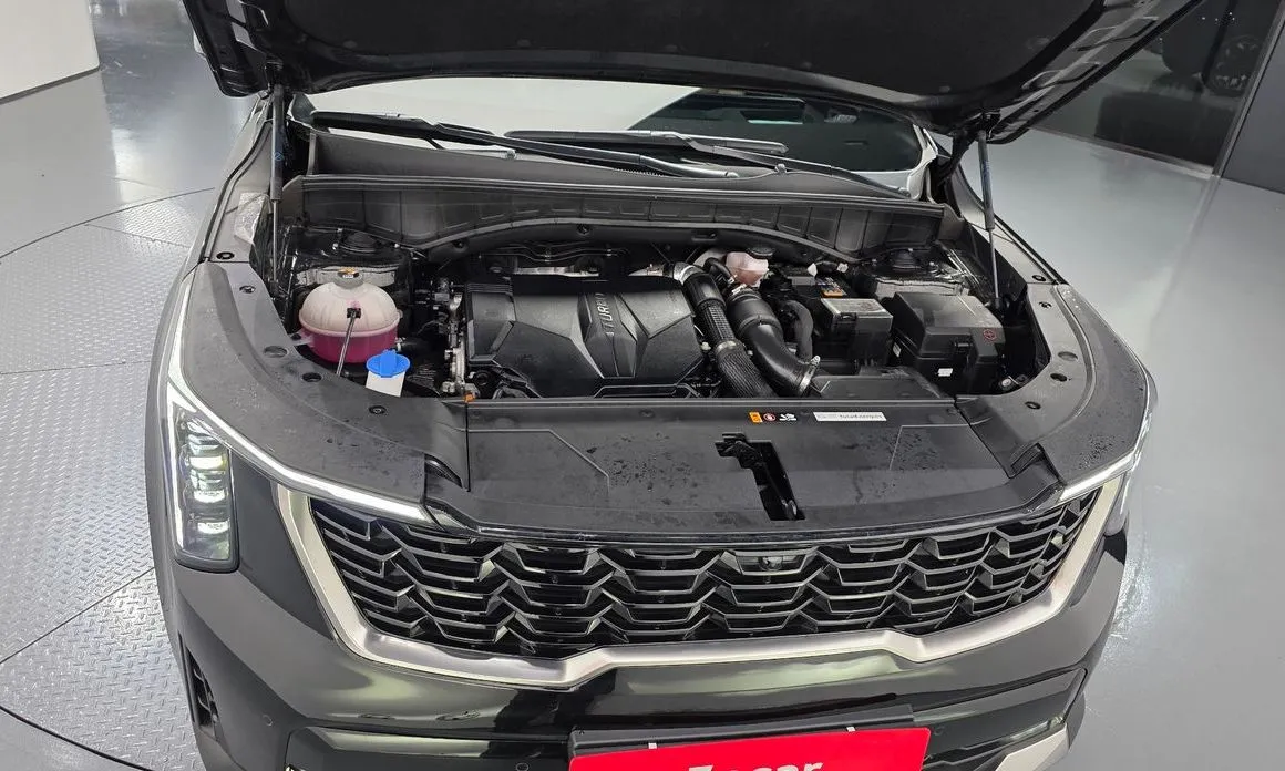Kia Sorento — фото 6
