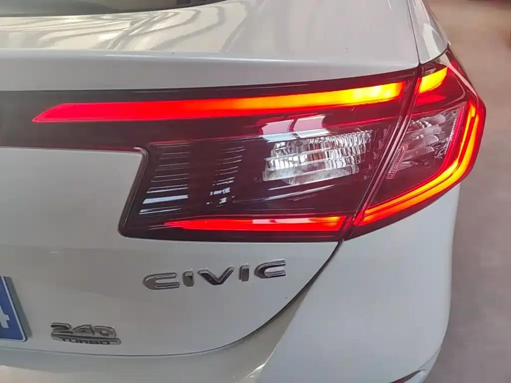 Honda Civic — фото 6