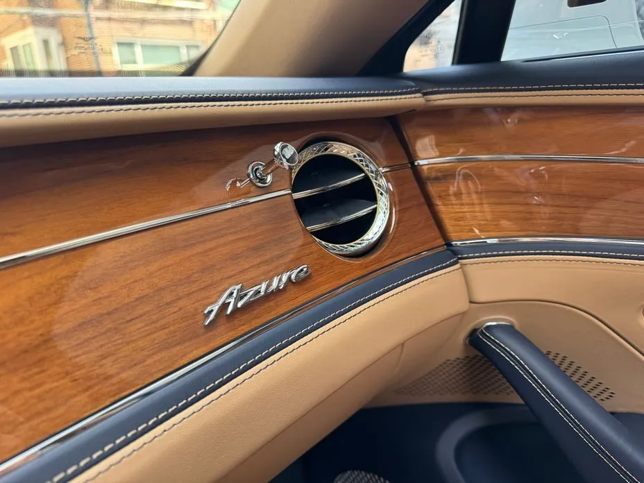 Bentley Flying Spur — фото 5