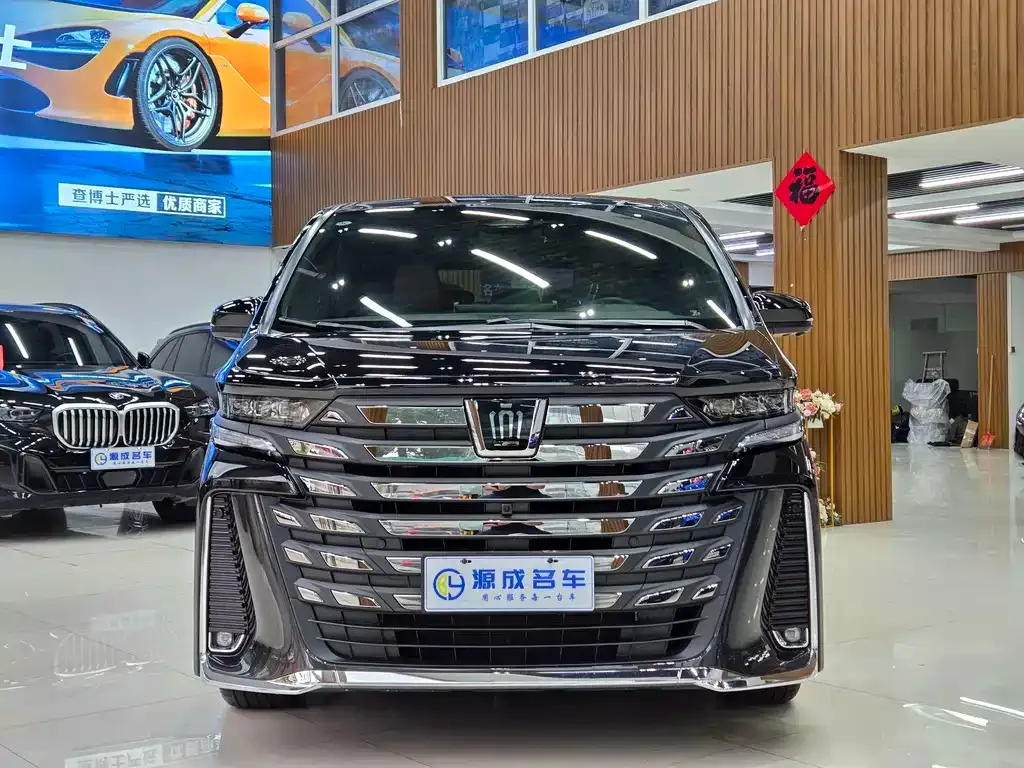 Toyota Vellfire — фото 9