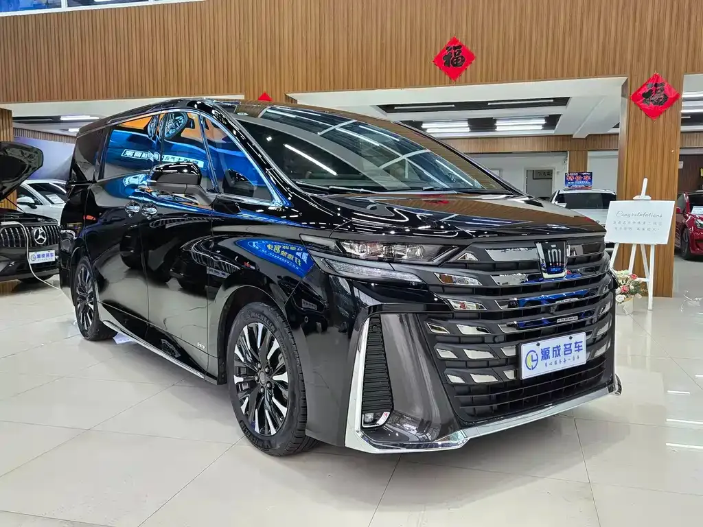 Toyota Vellfire — фото 7