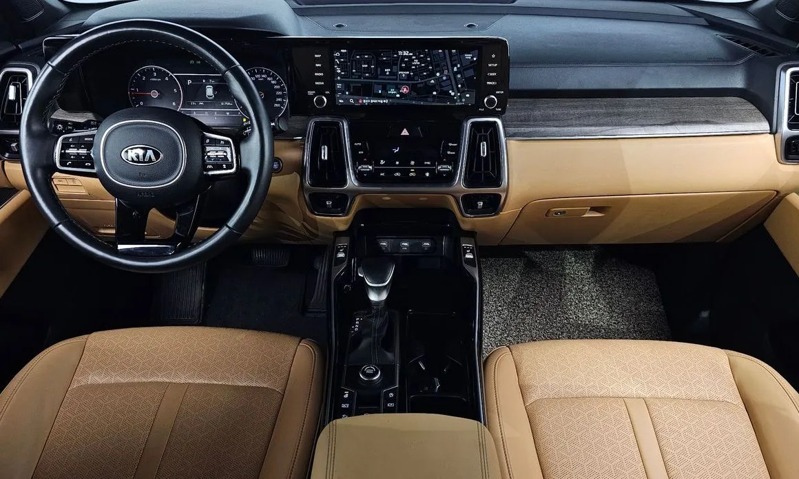 Kia Sorento — фото 9