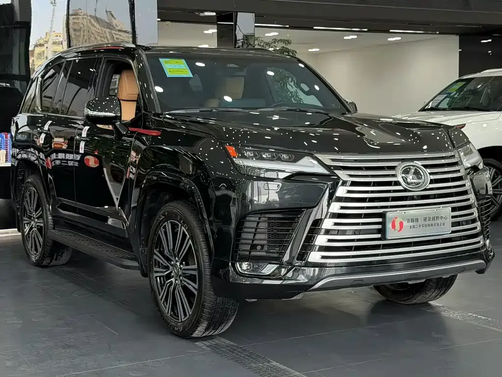 Lexus LX — фото 4