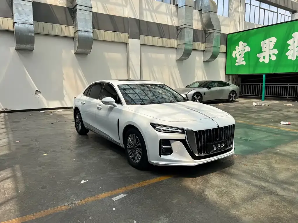 Hongqi H5 — фото 3