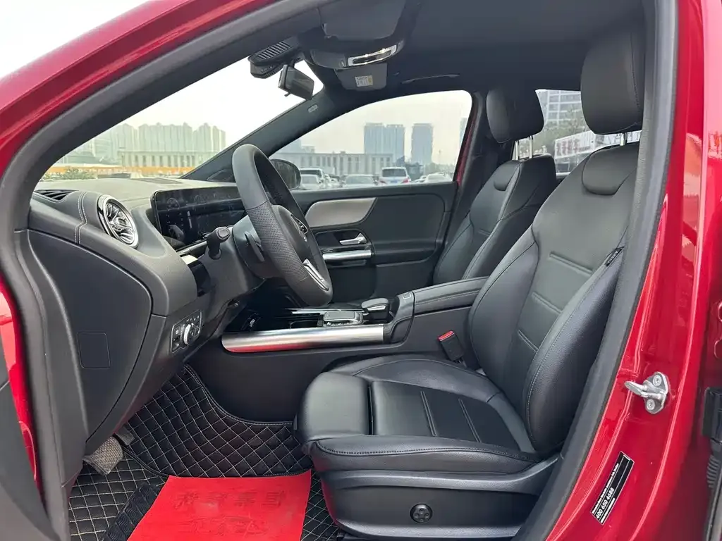 Mercedes-Benz GLA — фото 10