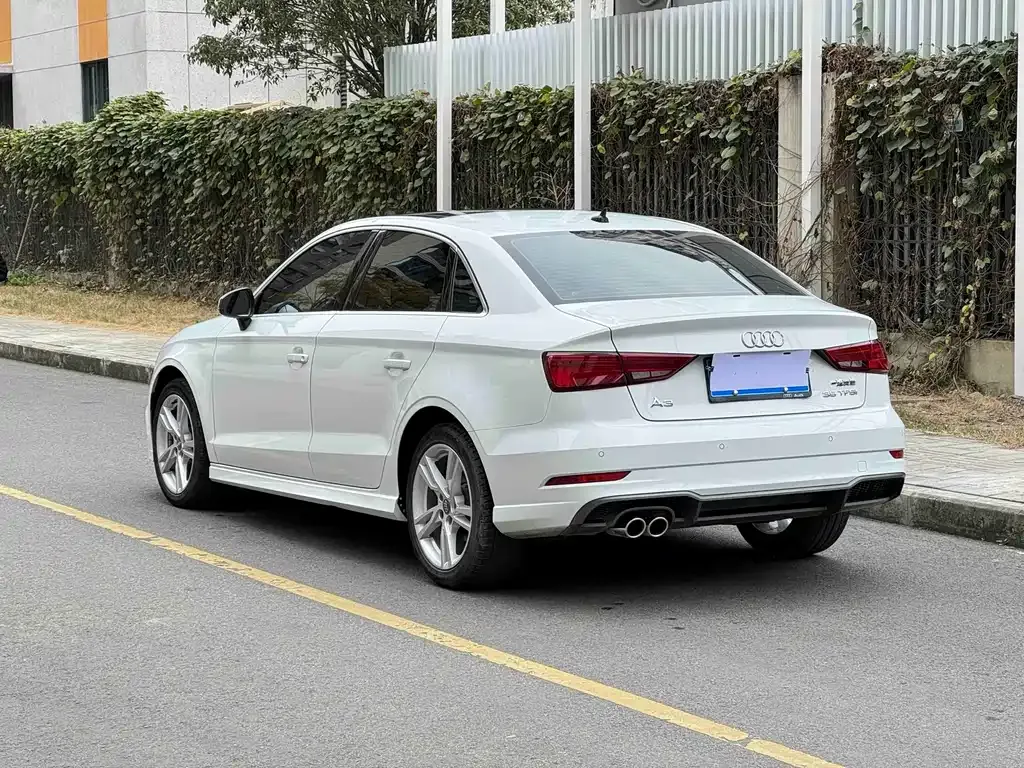 Audi A3 — фото 7