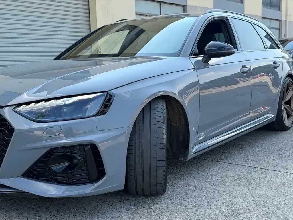 Audi RS 4 — фото 2