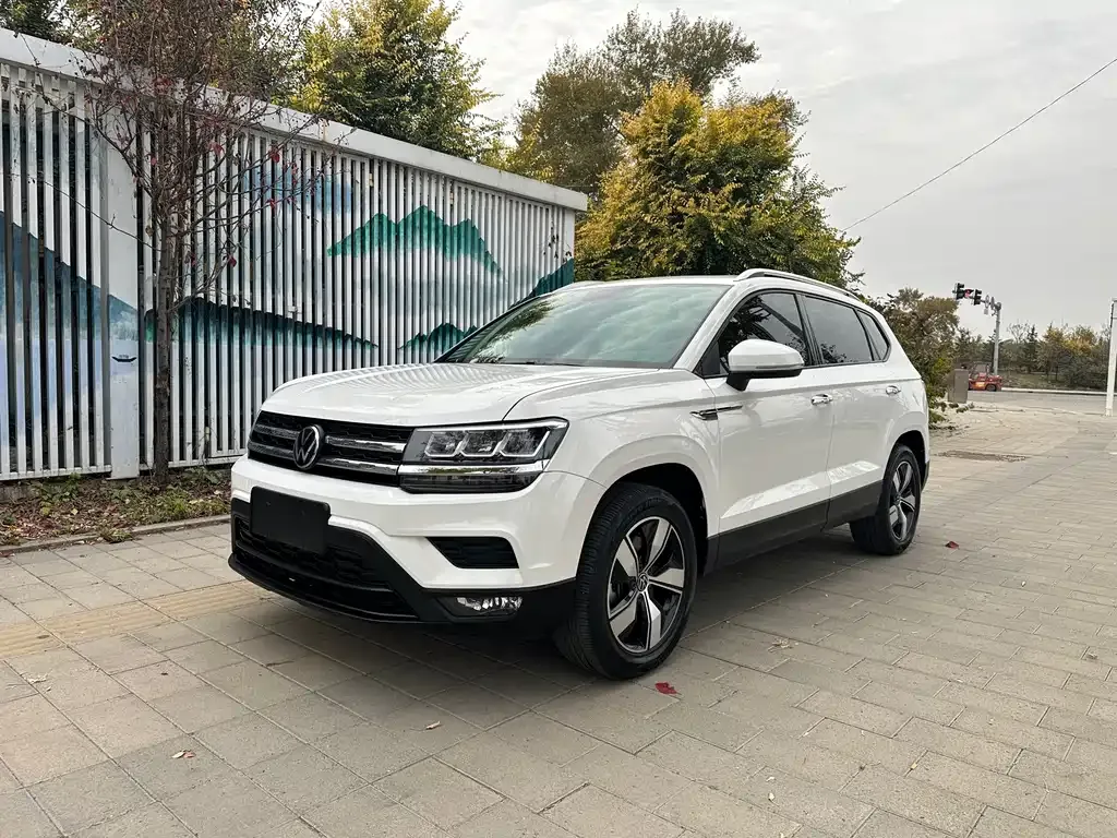 Volkswagen Tharu — фото 1