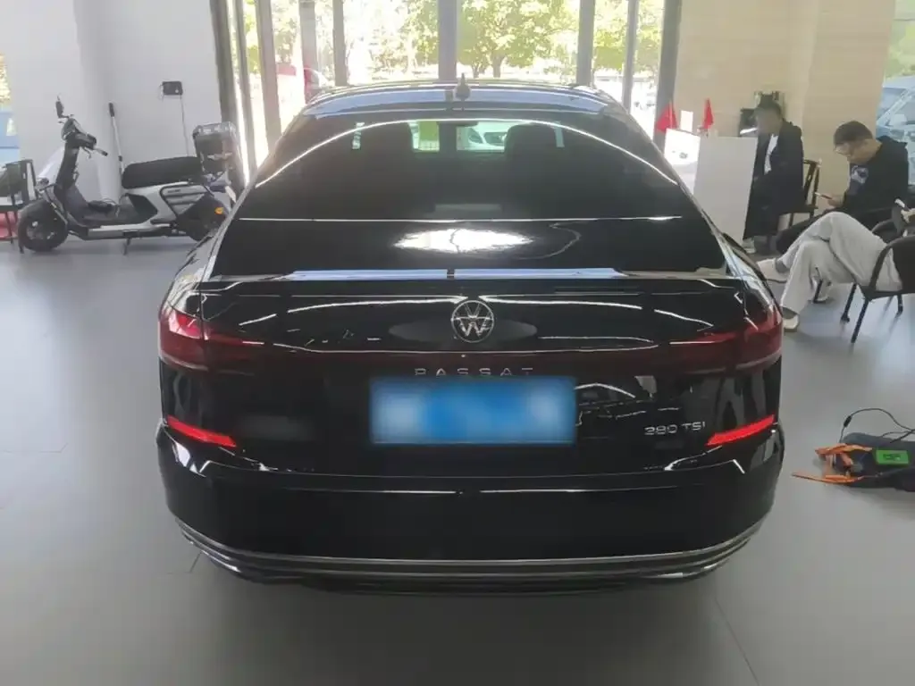 Volkswagen Passat — фото 5