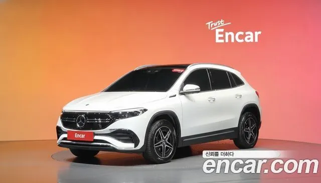 Mercedes-Benz EQA — фото 1