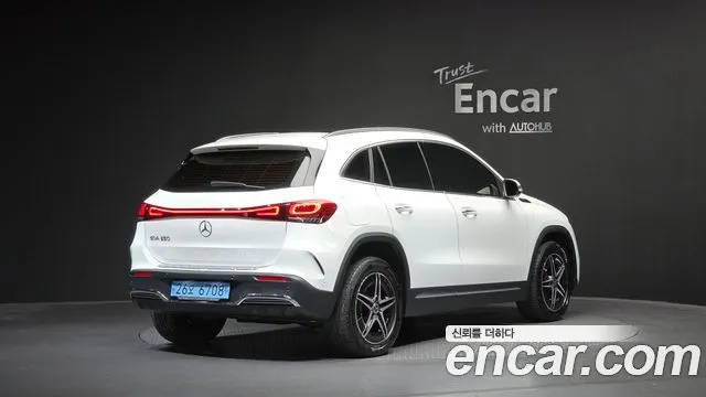 Mercedes-Benz EQA — фото 2
