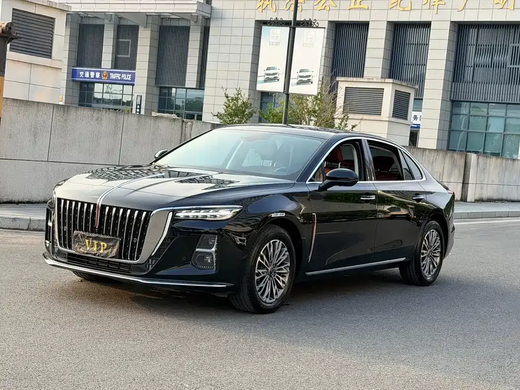 Hongqi H5 — фото 1