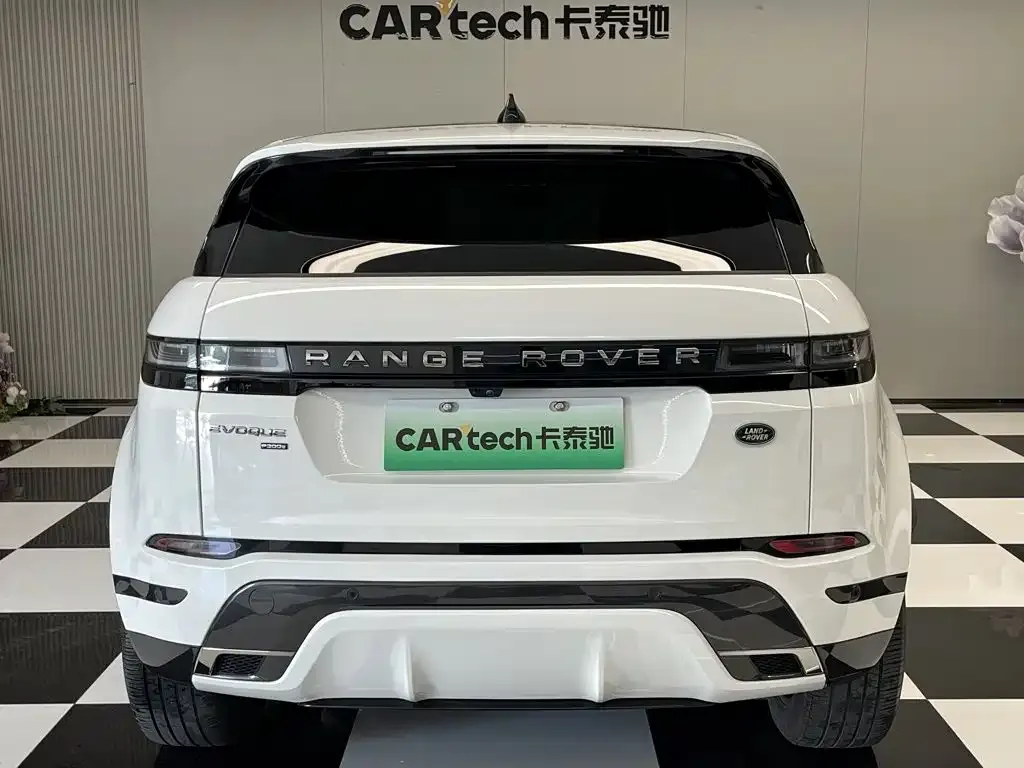 Land Rover Evoque PHEV — фото 9