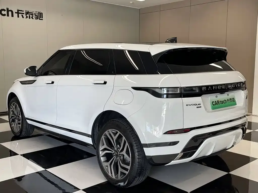 Land Rover Evoque PHEV — фото 6