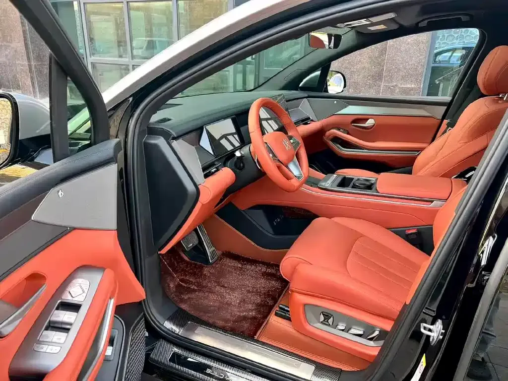 BYD Tang L — фото 8