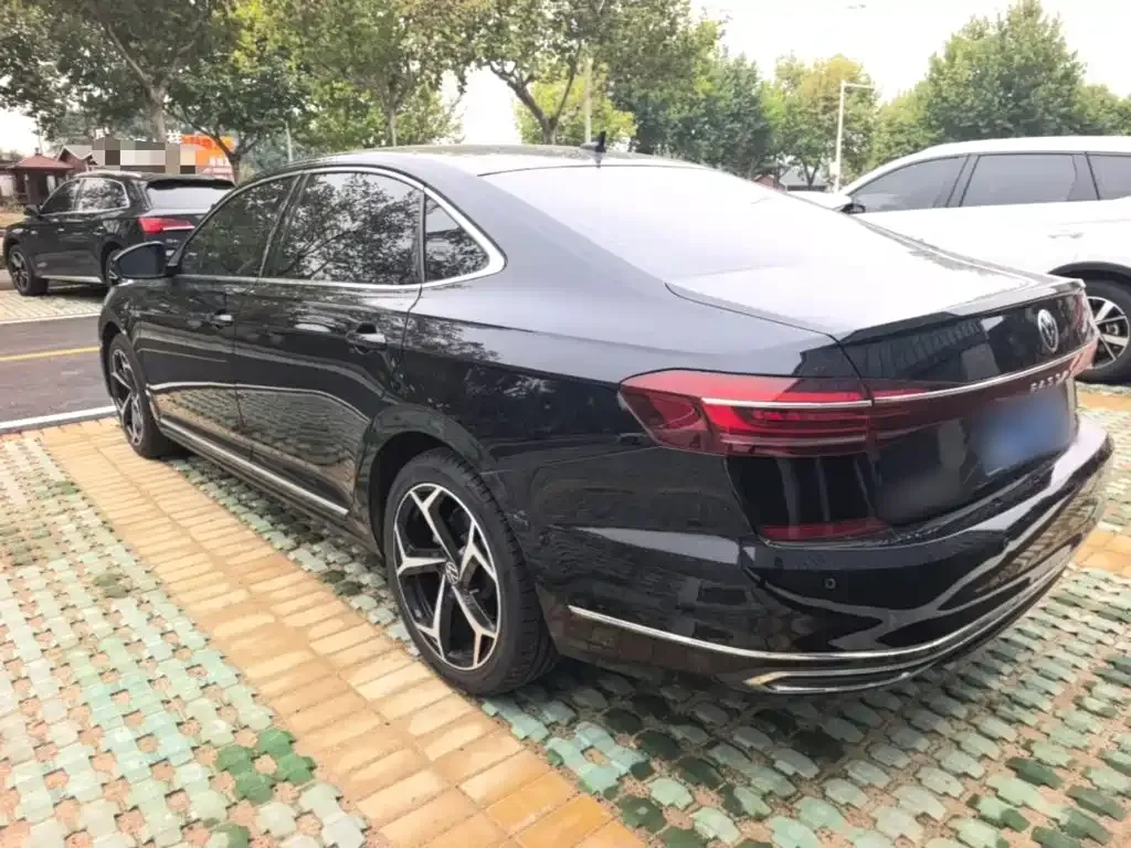 Volkswagen Passat — фото 5