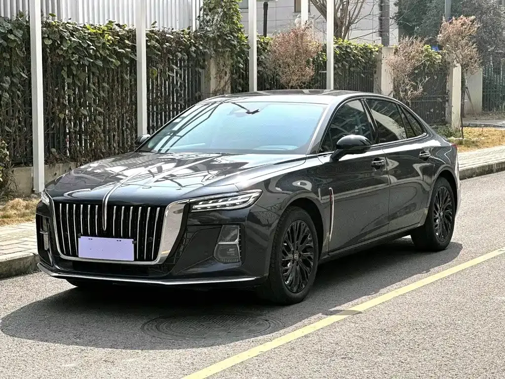 Hongqi H5 — фото 1