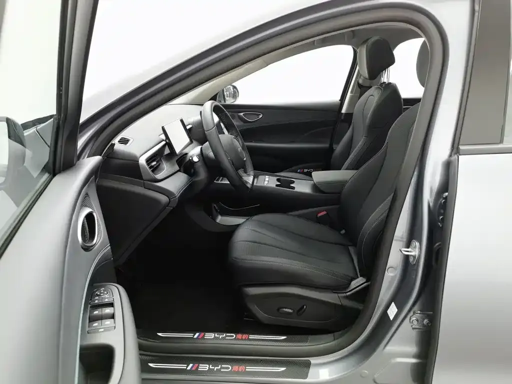 BYD Seal 05 DM-i — фото 3
