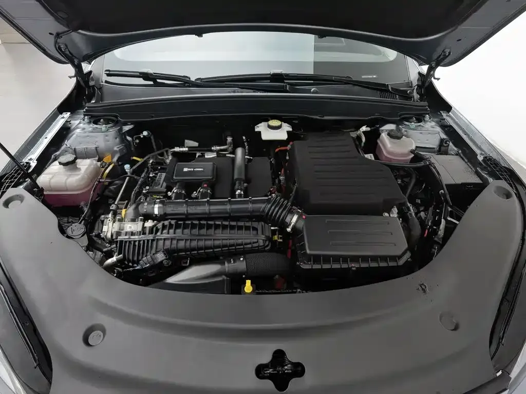 BYD Seal 05 DM-i — фото 9