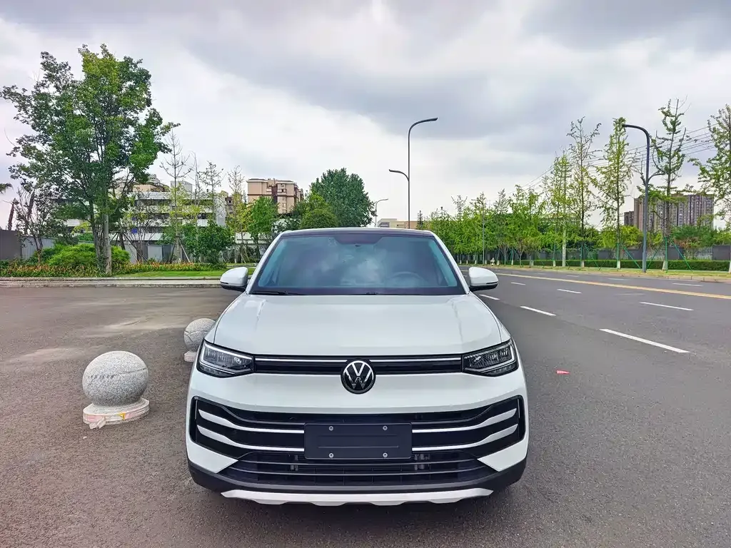 Volkswagen Tharu — фото 10