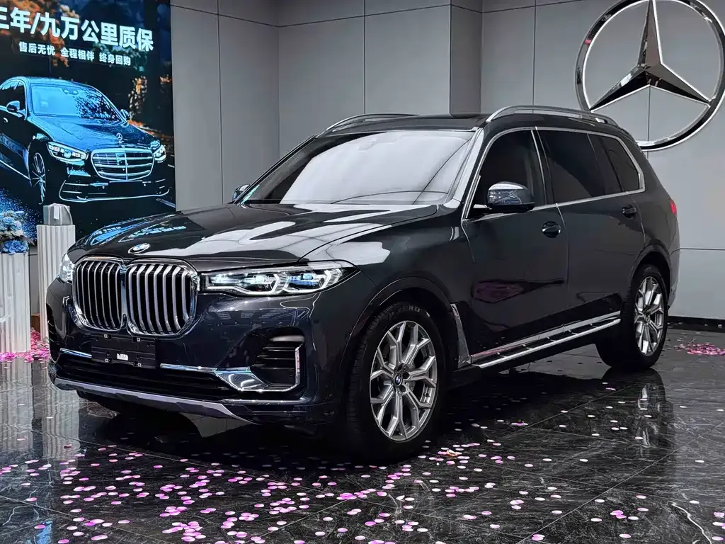 BMW X7 — фото 1