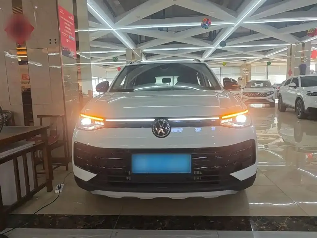 Volkswagen Tharu — фото 3