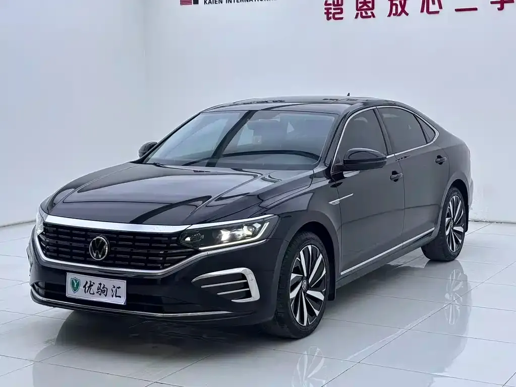 Volkswagen Passat — фото 1