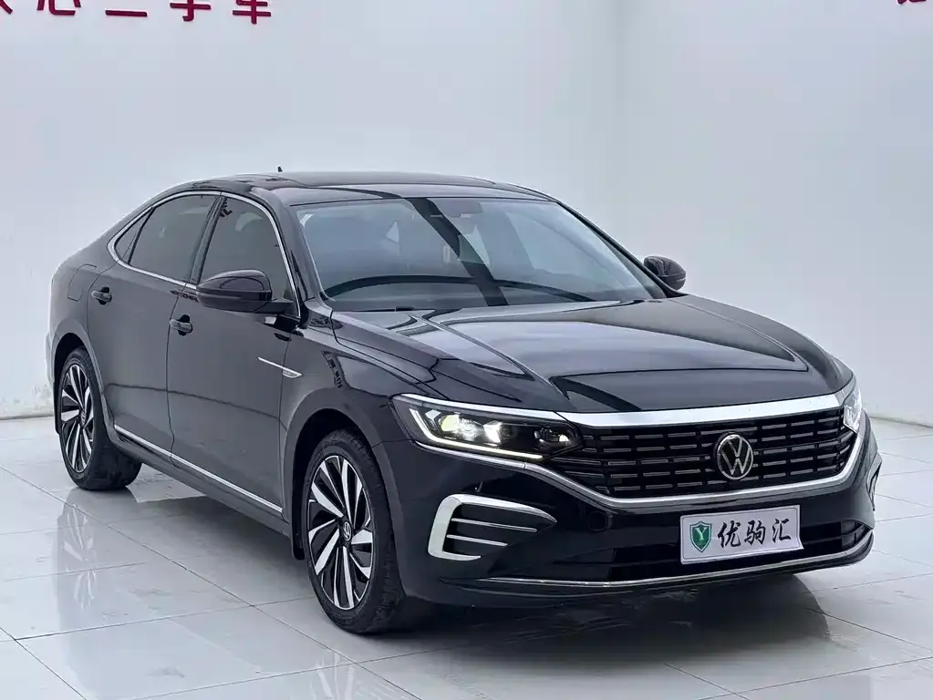 Volkswagen Passat — фото 6
