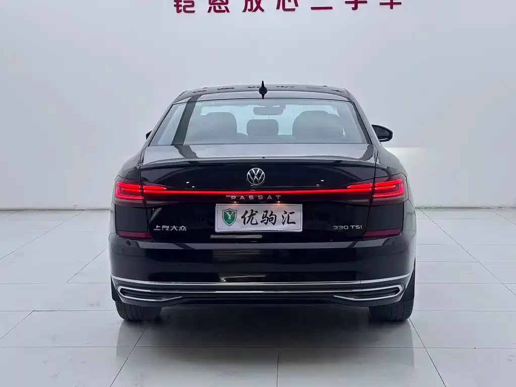 Volkswagen Passat — фото 5