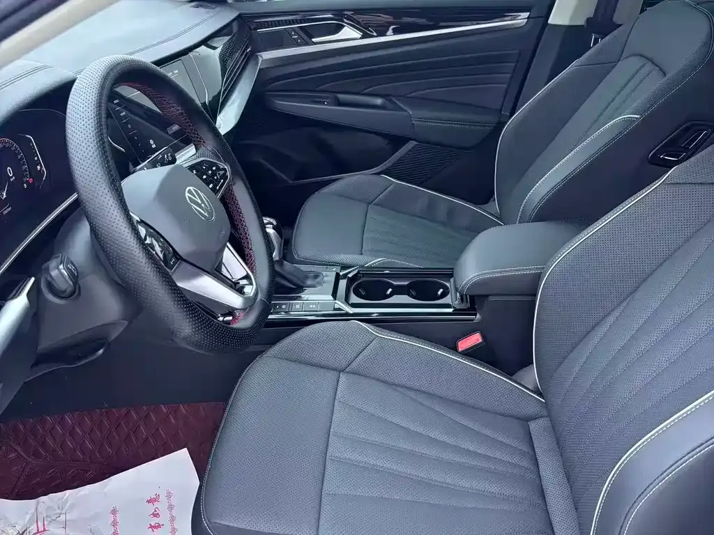 Volkswagen Passat — фото 10