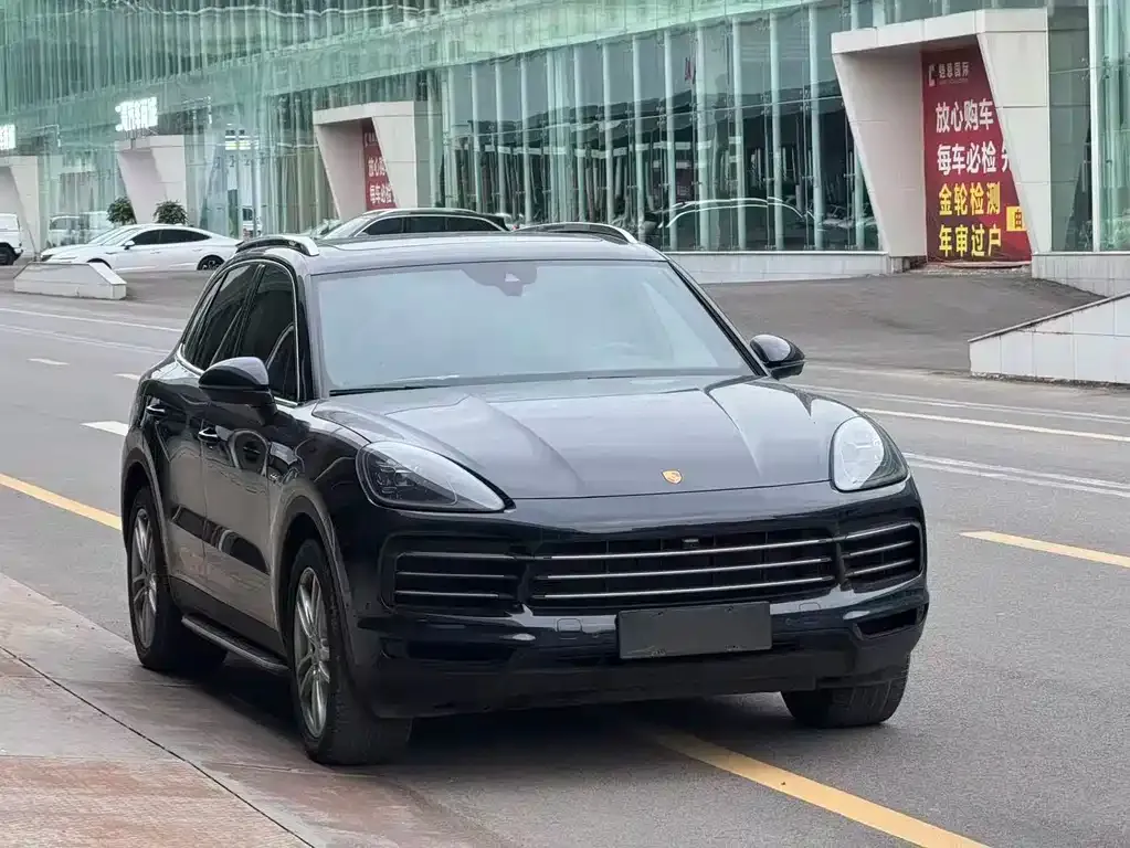 Porsche Cayenne Hybrid — фото 6