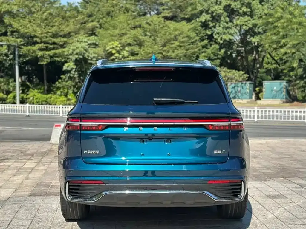 Geely Xingyue L — фото 8