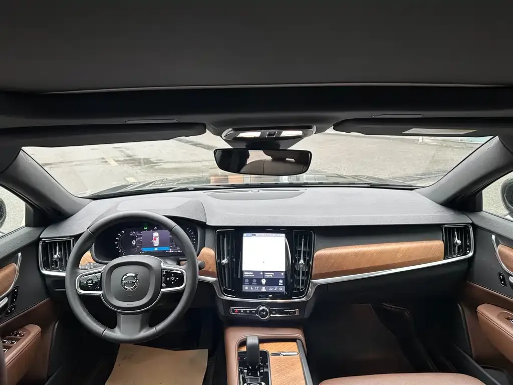 Volvo S90 — фото 9