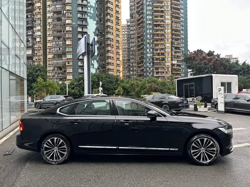 Volvo S90 — фото 10