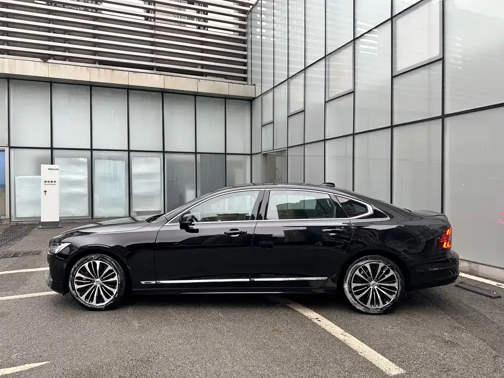 Volvo S90 — фото 6