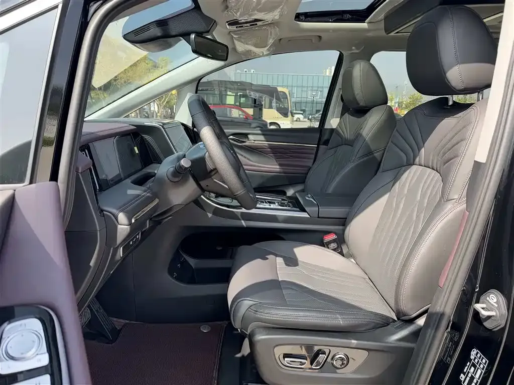 GAC Motor Trumpchi M8 — фото 3