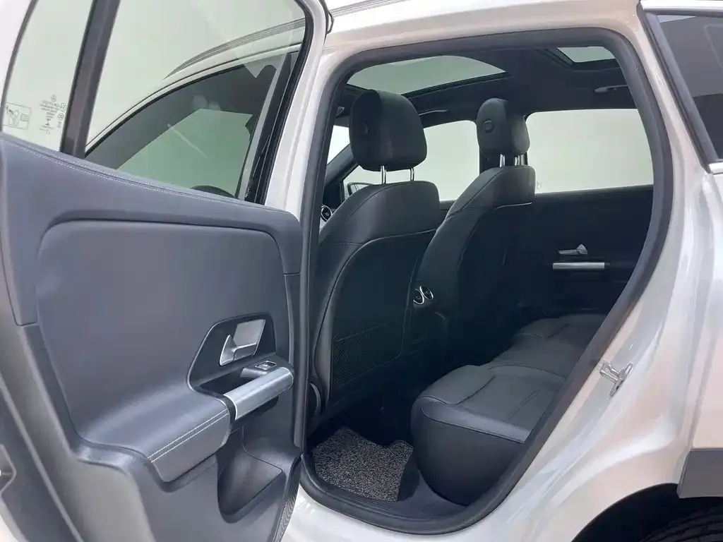 Mercedes-Benz GLA — фото 2